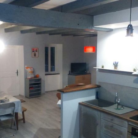 Maison A La Campagne Au Coeur Du Cantal Dept 15 Marmanhac المظهر الخارجي الصورة
