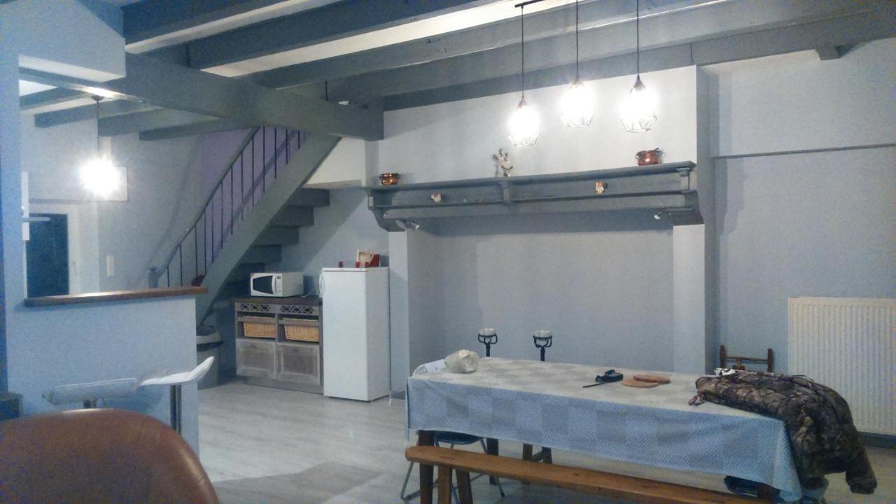 Maison A La Campagne Au Coeur Du Cantal Dept 15 Marmanhac المظهر الخارجي الصورة