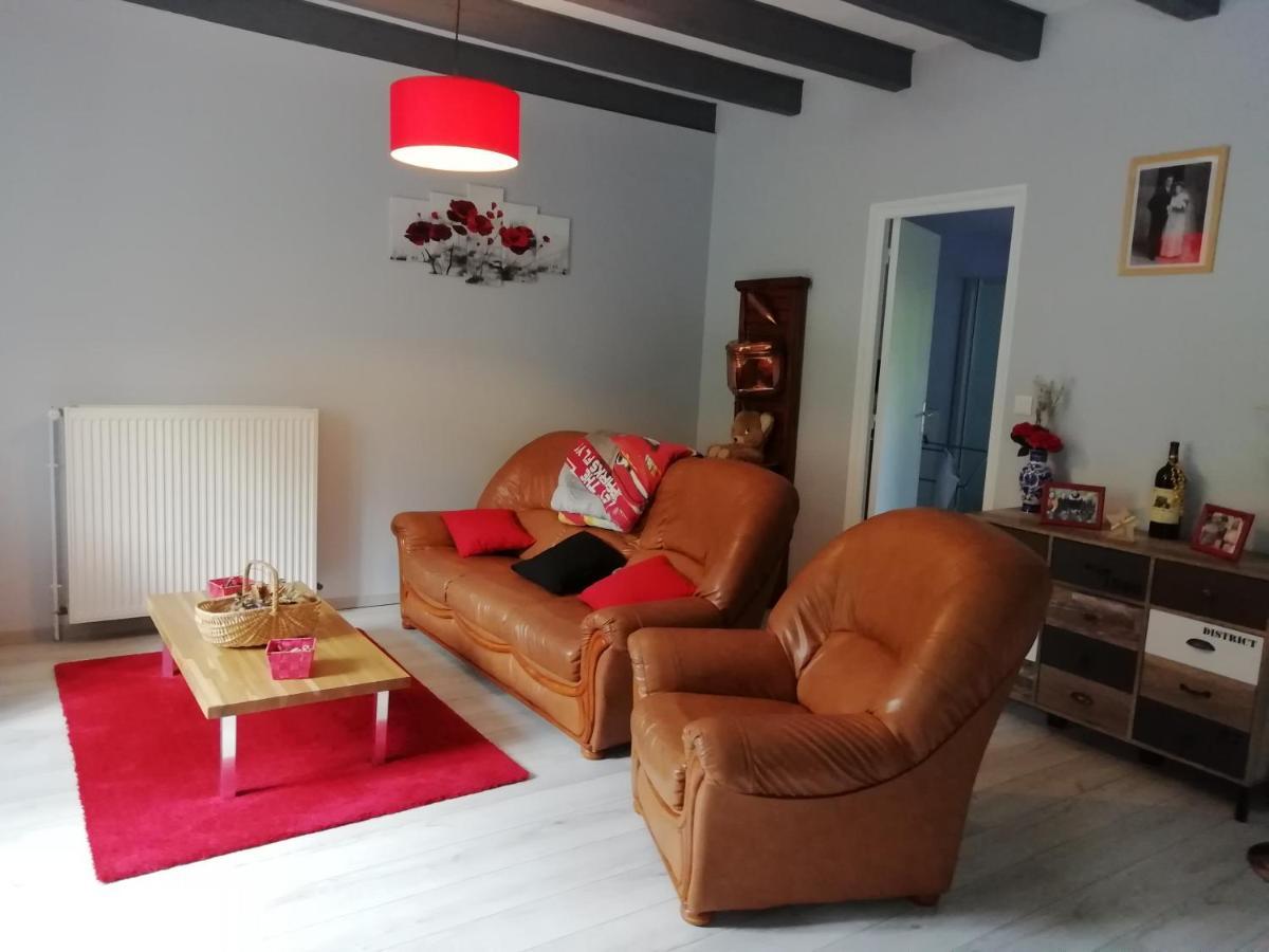 Maison A La Campagne Au Coeur Du Cantal Dept 15 Marmanhac المظهر الخارجي الصورة